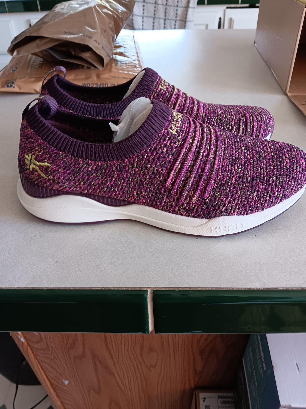 KURU Women's Slip-On Knit Sneaker — Purple Size 7.5facilities. Brand New - Picture 2 of 5